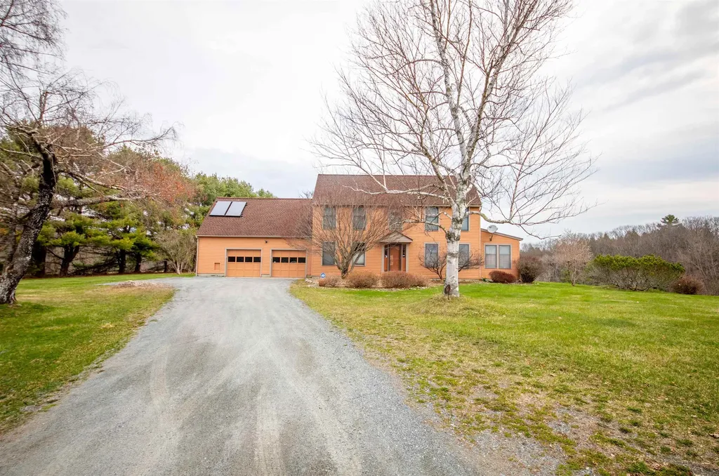 47 Oak Hill Drive Dummerston VT 05301