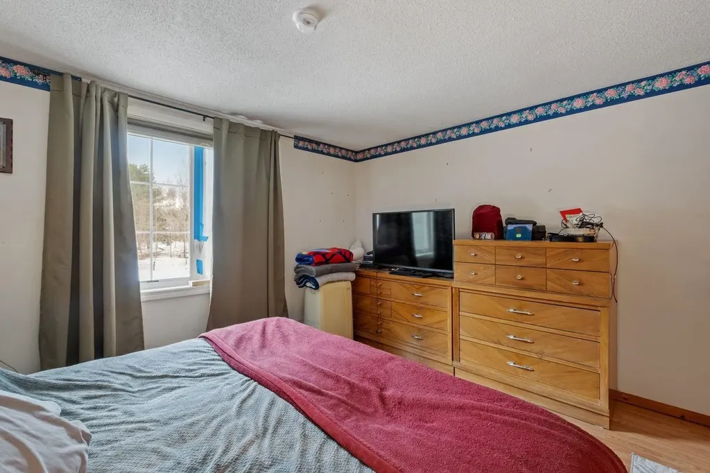 30 Knapp Road Piermont NH 03779