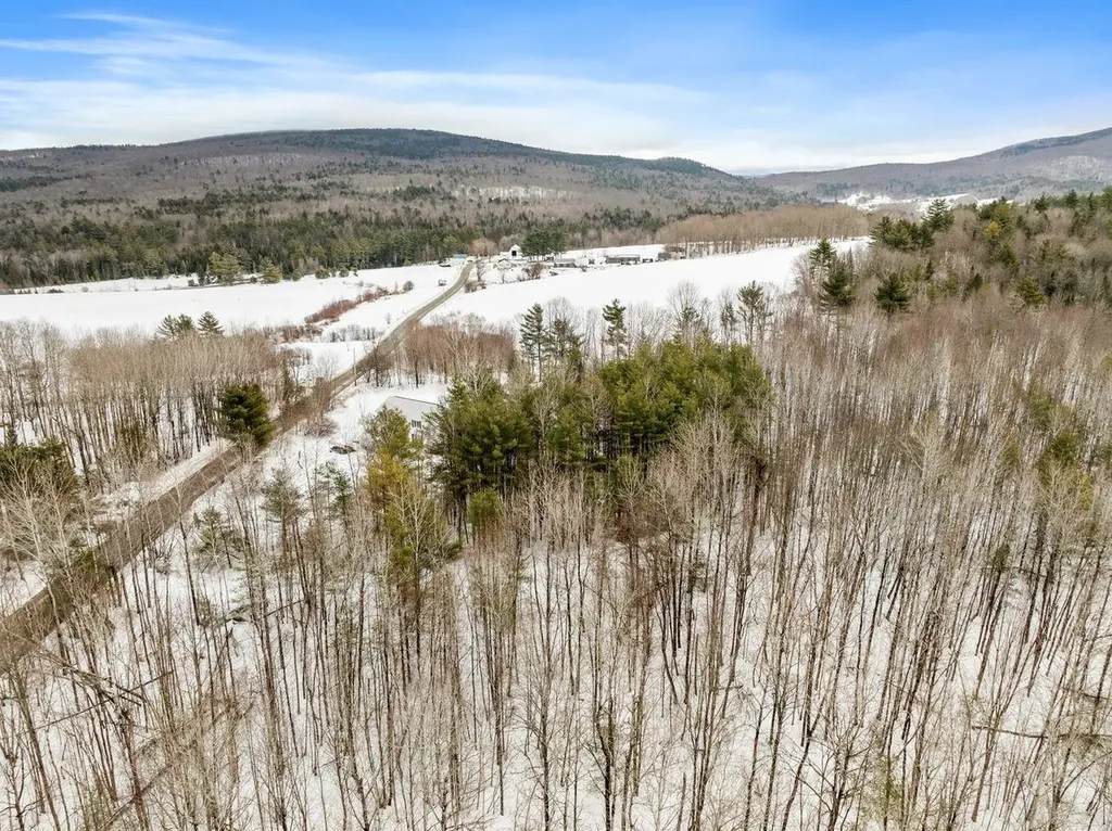 30 Knapp Road Piermont NH 03779