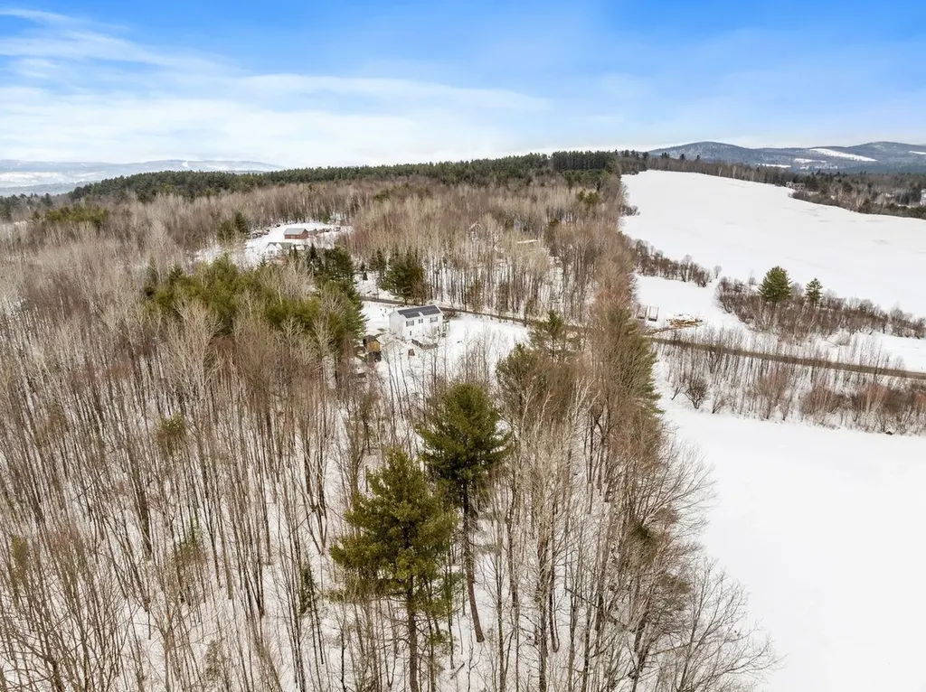 30 Knapp Road Piermont NH 03779