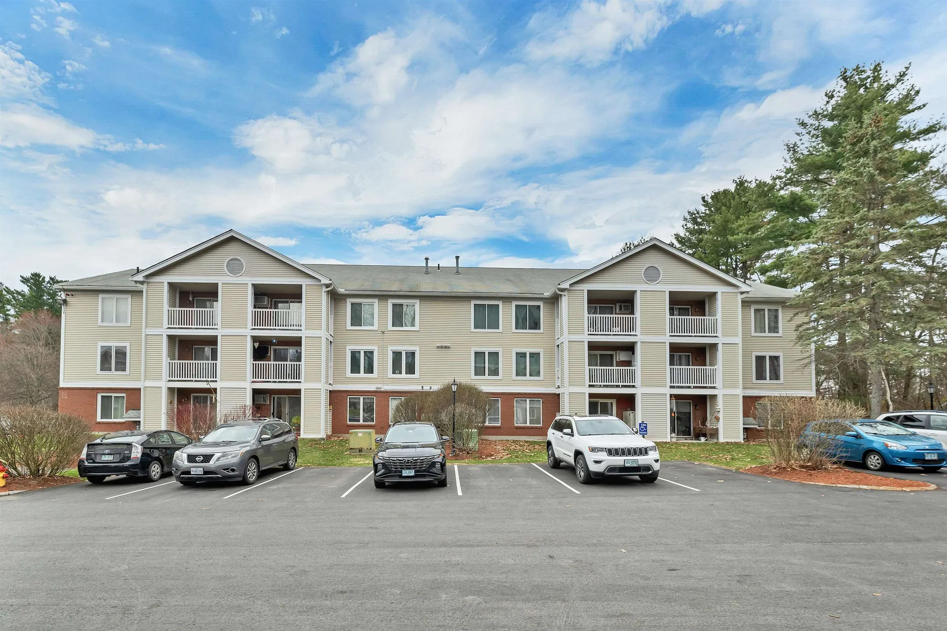 3 Timberwood Drive Goffstown NH 03045