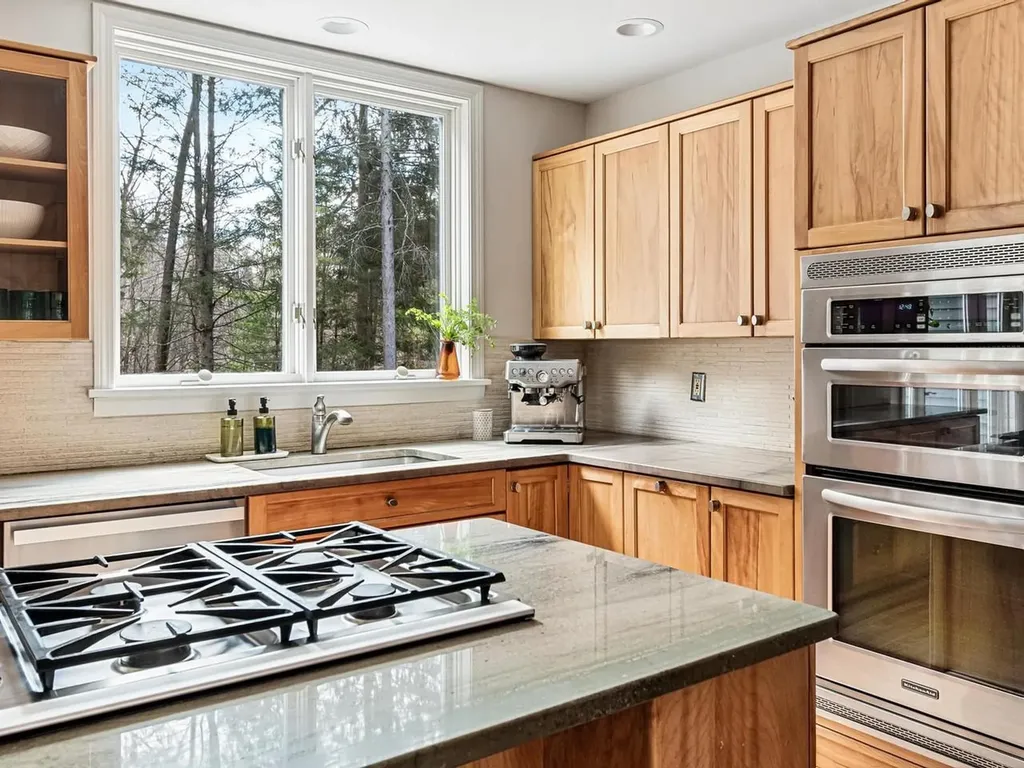 130 Deer Run Drive Shelburne VT 05482