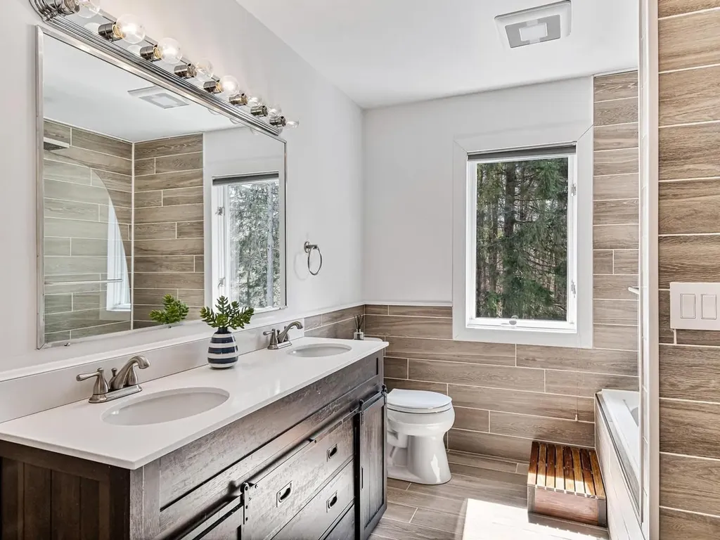 130 Deer Run Drive Shelburne VT 05482