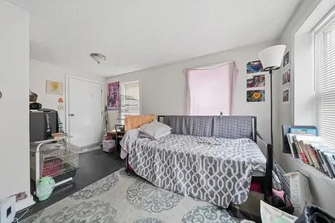 1268 Hanover Street Manchester NH 03104