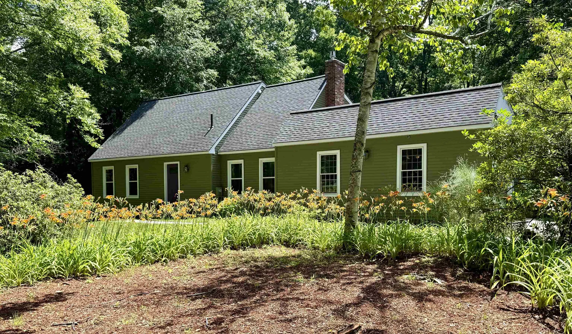 26 Wedgewood Drive Londonderry NH 03053