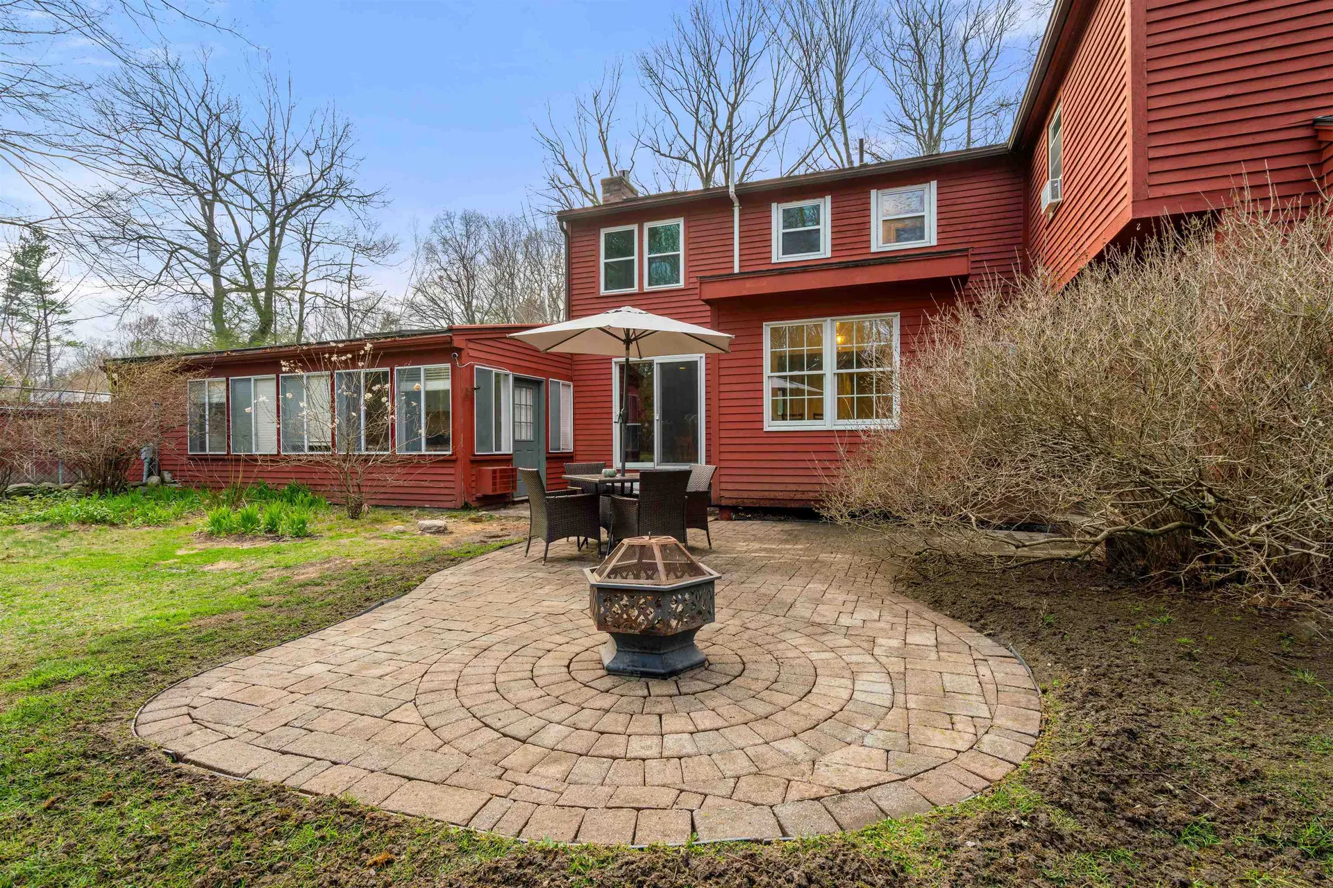 26 Wedgewood Drive Londonderry NH 03053