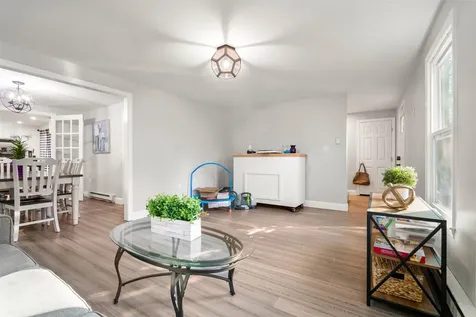 26 Wedgewood Drive Londonderry NH 03053