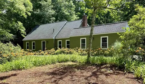 26 Wedgewood Drive Londonderry NH 03053
