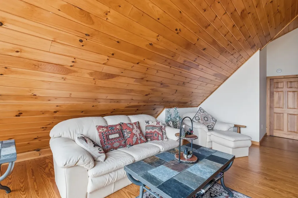 139 Ledgeview Shores Drive Alexandria NH 03222