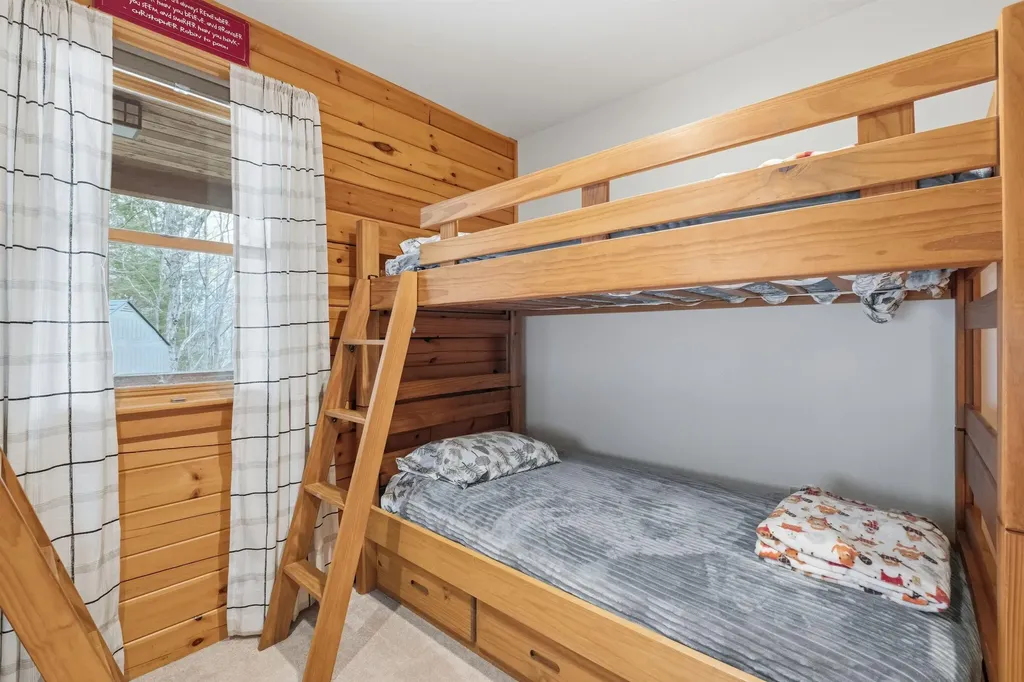 139 Ledgeview Shores Drive Alexandria NH 03222