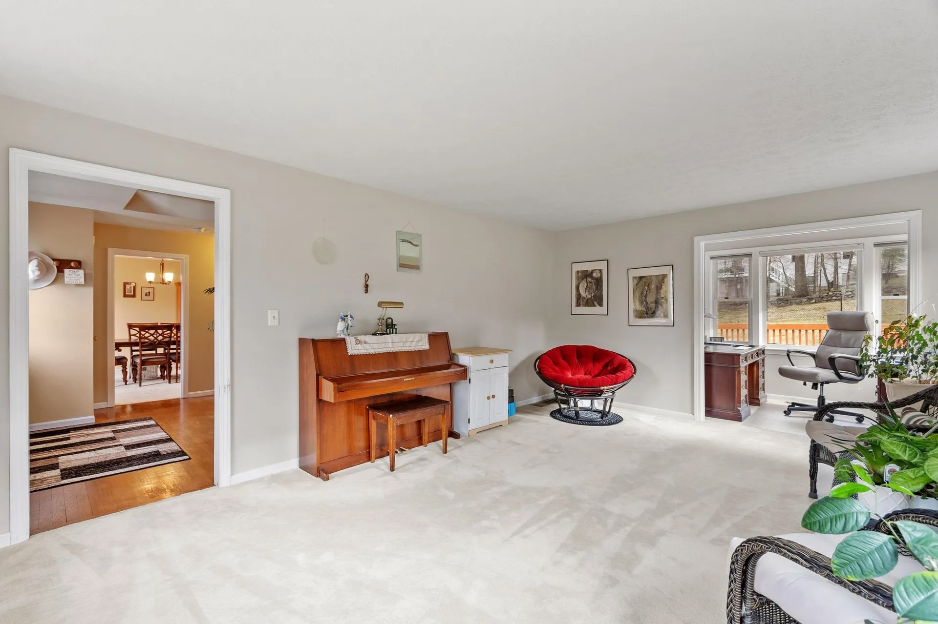 17 Bicentennial Drive Nashua NH 03062
