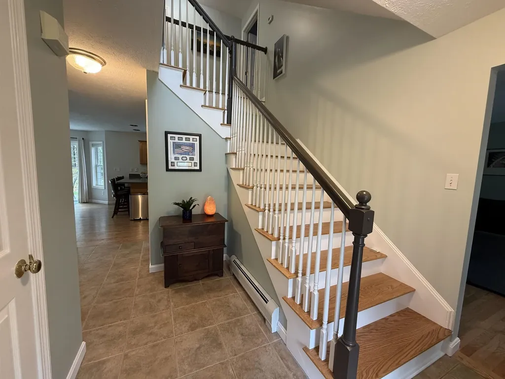 28 Fieldstone Drive Dover NH 03820