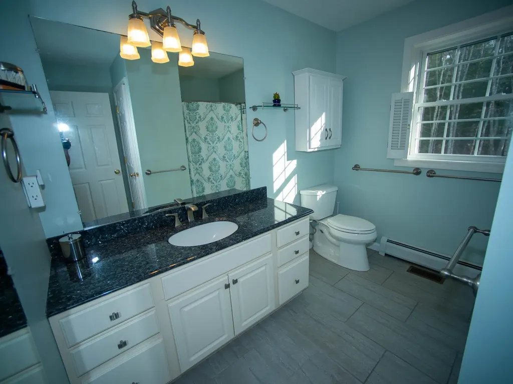 28 Fieldstone Drive Dover NH 03820