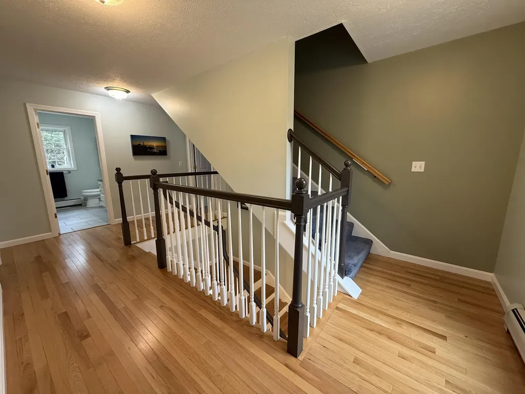 28 Fieldstone Drive Dover NH 03820