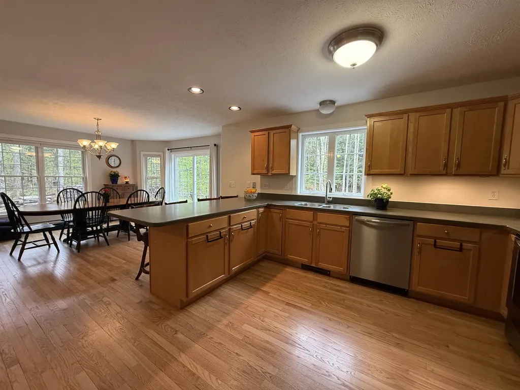 28 Fieldstone Drive Dover NH 03820