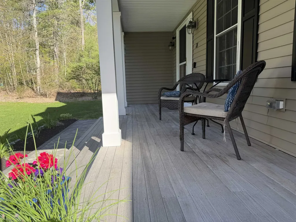 28 Fieldstone Drive Dover NH 03820