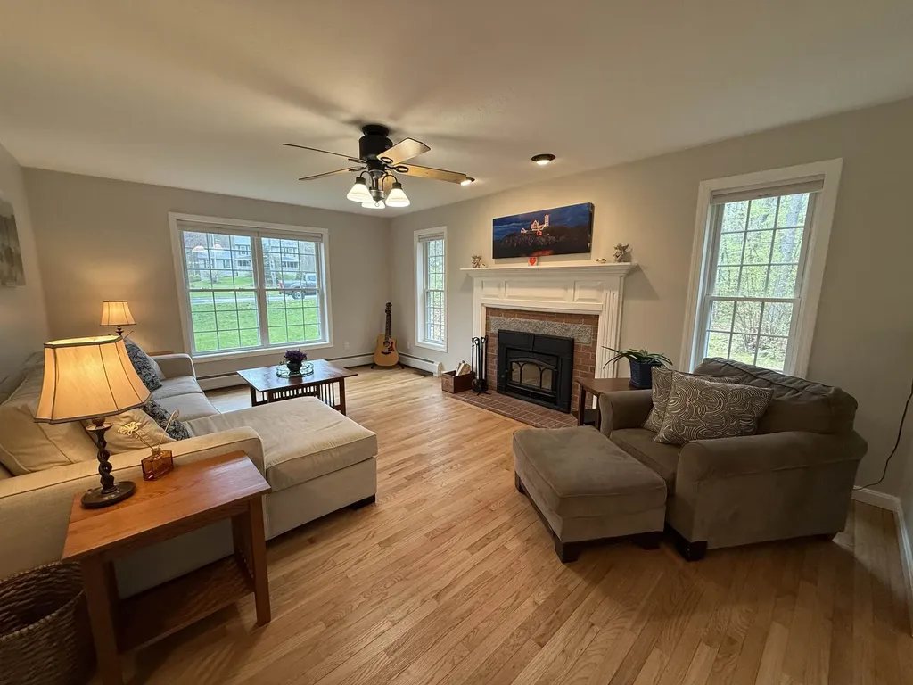 28 Fieldstone Drive Dover NH 03820