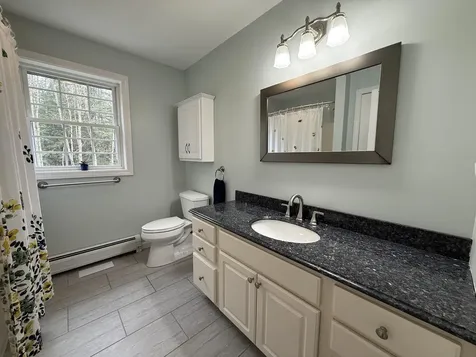 28 Fieldstone Drive Dover NH 03820