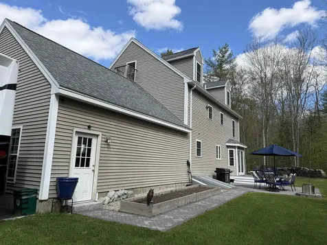 28 Fieldstone Drive Dover NH 03820