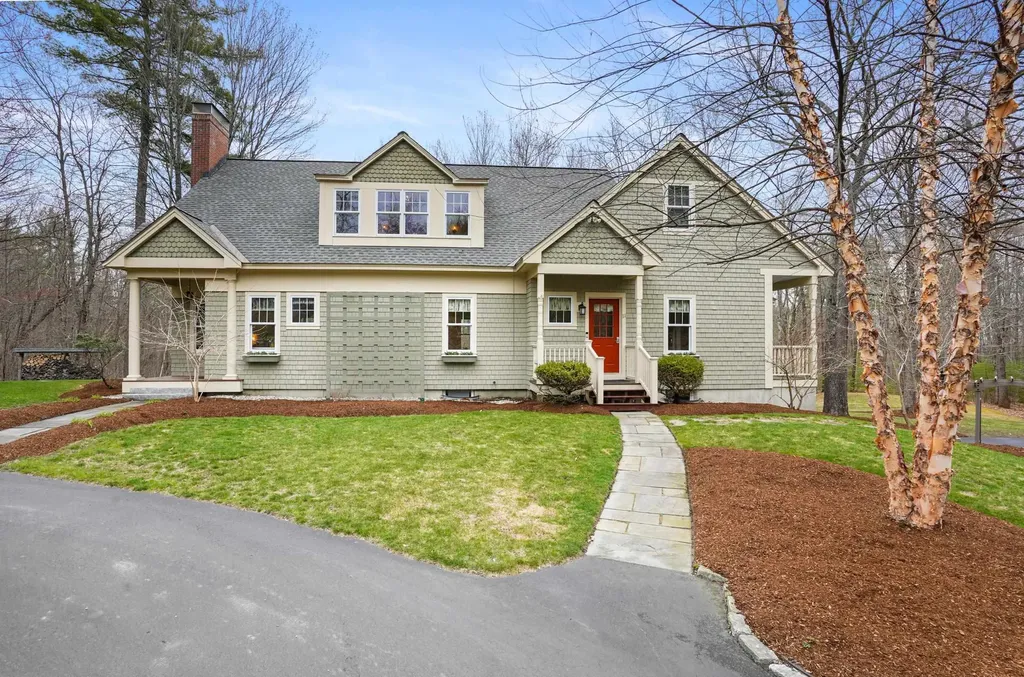 11 Pine Top Road Amherst NH 03031