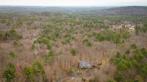 11 Pine Top Road Amherst NH 03031