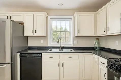 59 Cheney Lane Danville NH 03819