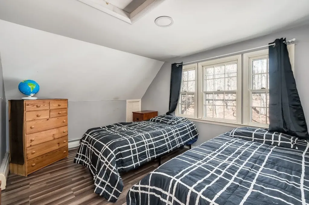 16 Douglas Drive Barnstead NH 03225
