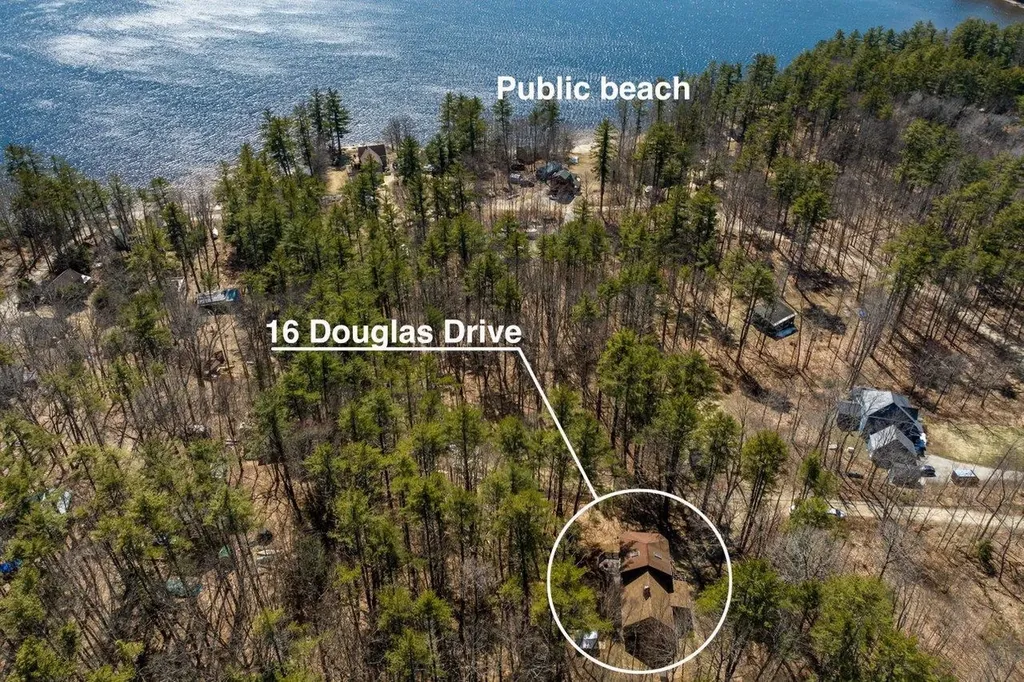 16 Douglas Drive Barnstead NH 03225