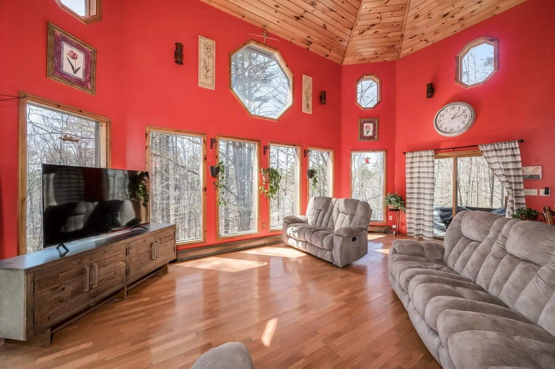 16 Douglas Drive Barnstead NH 03225