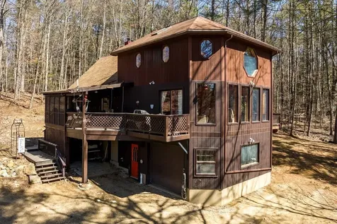 16 Douglas Drive Barnstead NH 03225