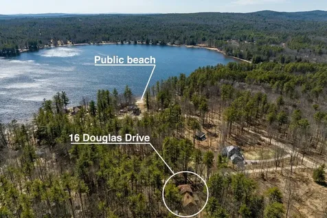 16 Douglas Drive Barnstead NH 03225