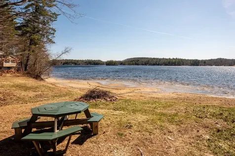 16 Douglas Drive Barnstead NH 03225