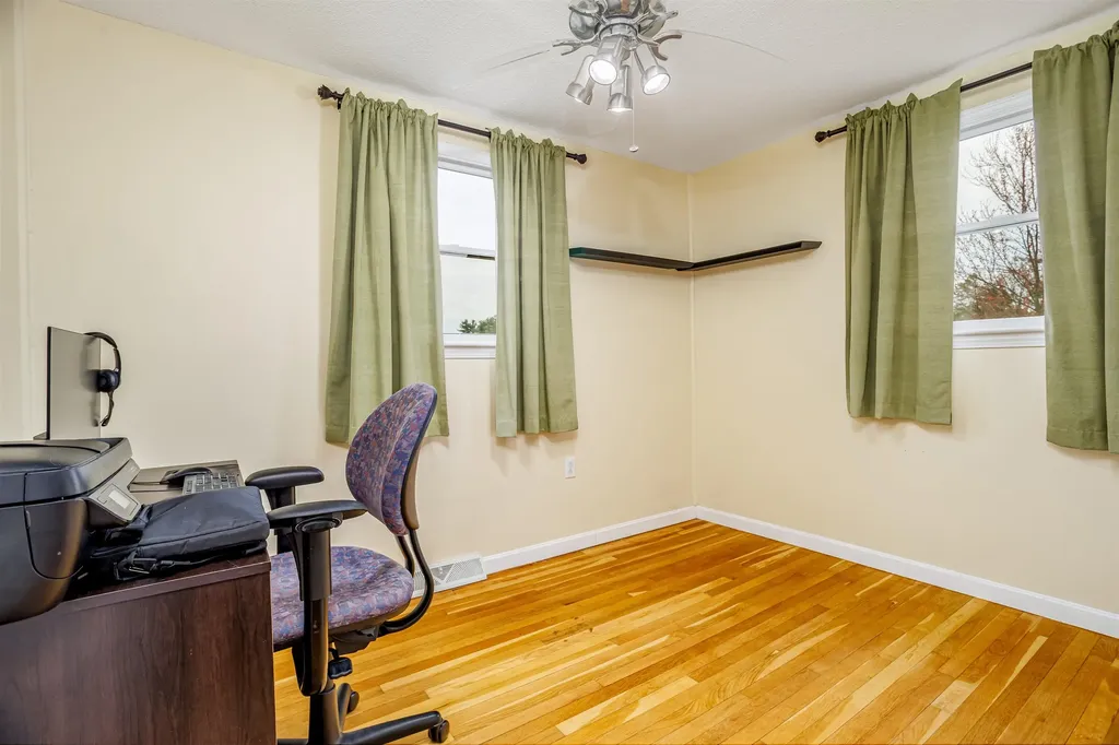3 Wallace Drive Merrimack NH 03054