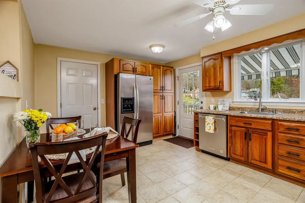 3 Wallace Drive Merrimack NH 03054
