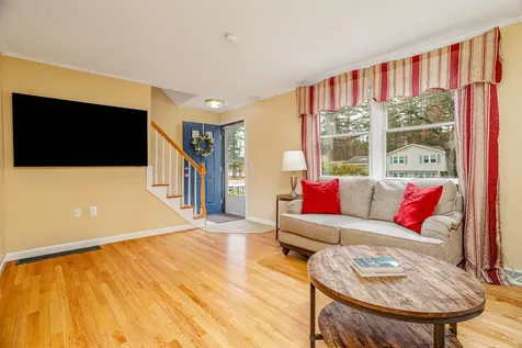 3 Wallace Drive Merrimack NH 03054