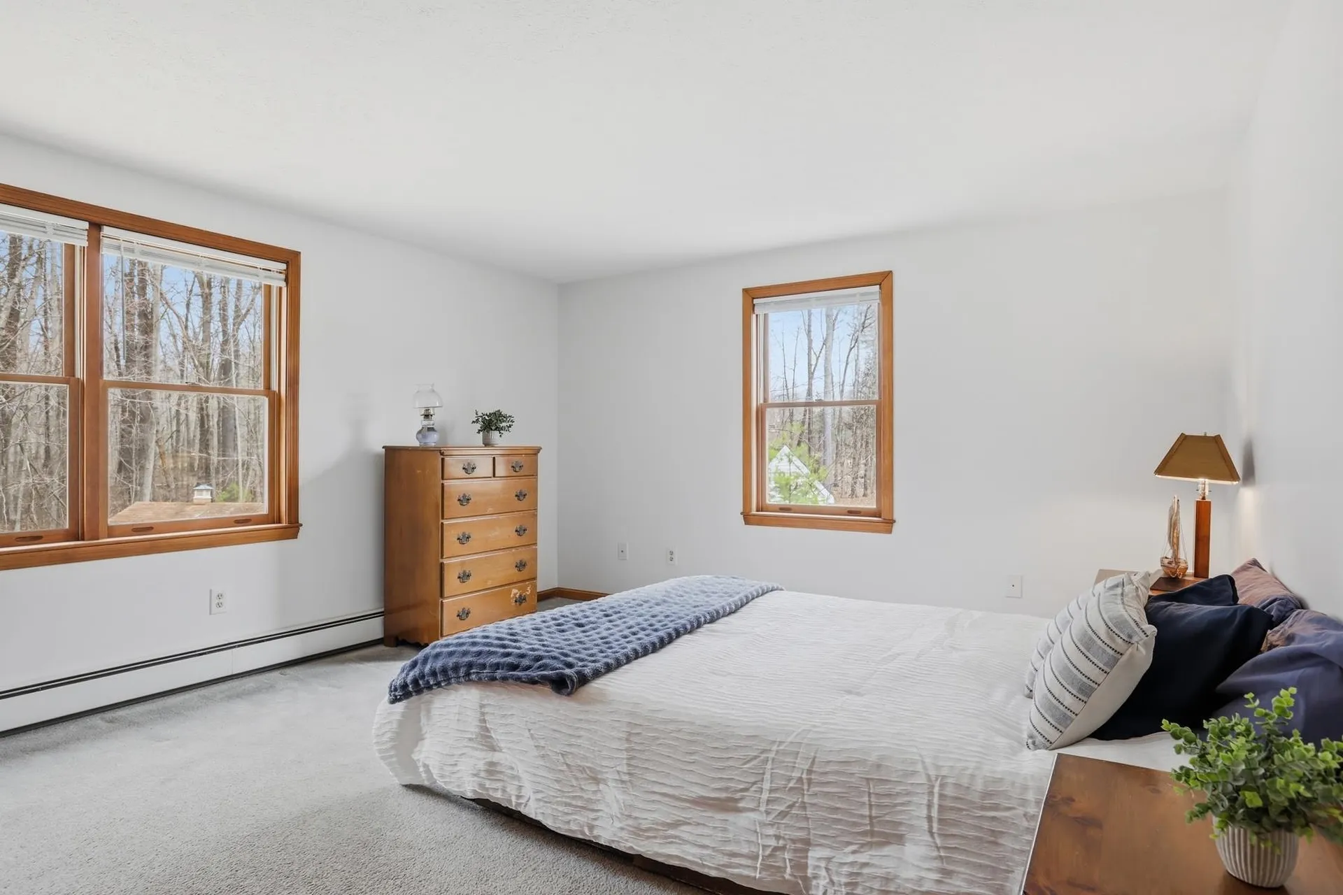 3 Cardinal Circle Londonderry NH 03053