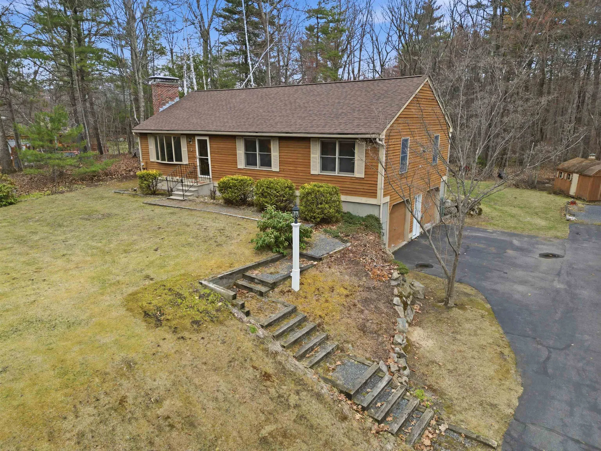 3 Cardinal Circle Londonderry NH 03053
