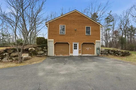 3 Cardinal Circle Londonderry NH 03053