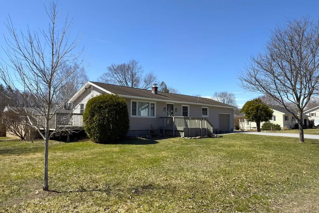3 Green Knolls Lane Rutland City VT 05701
