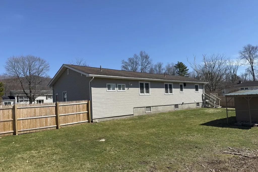 3 Green Knolls Lane Rutland City VT 05701