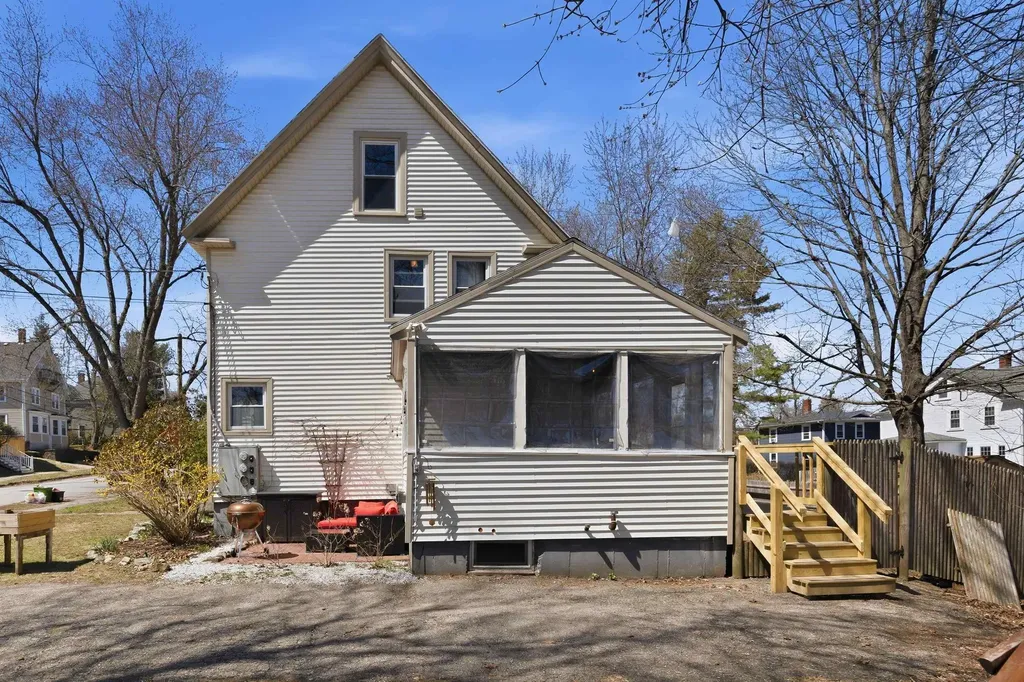 31 Hill Street Dover NH 03820