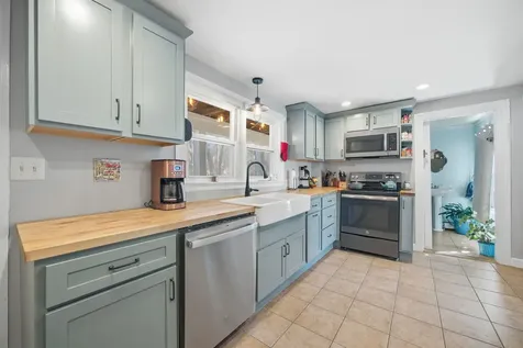 31 Hill Street Dover NH 03820