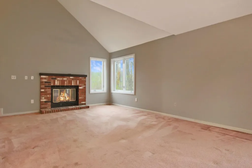 3 Jessica Drive Nashua NH 03060