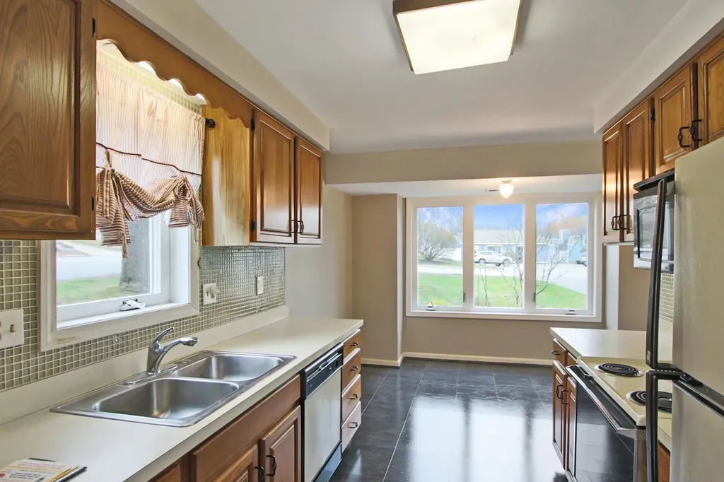 3 Jessica Drive Nashua NH 03060