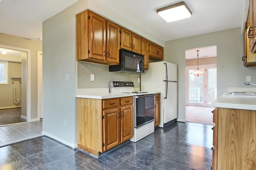 3 Jessica Drive Nashua NH 03060