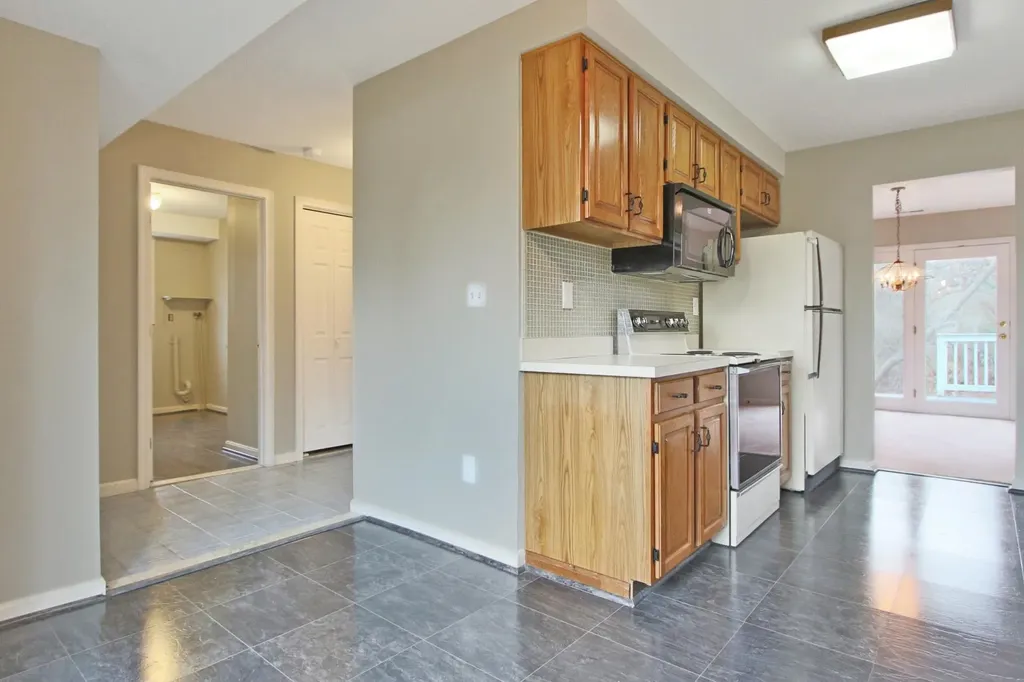 3 Jessica Drive Nashua NH 03060