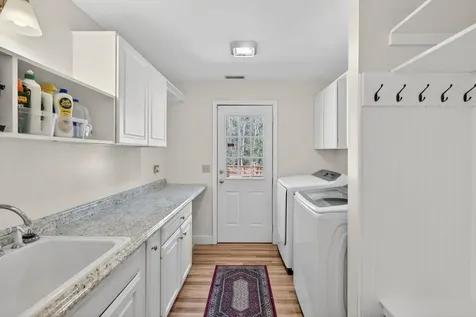 3 Belmont Lane Amherst NH 03031