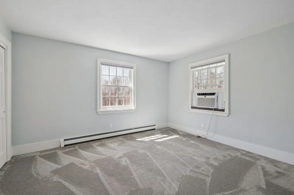 43 Woodland Trace New London NH 03257