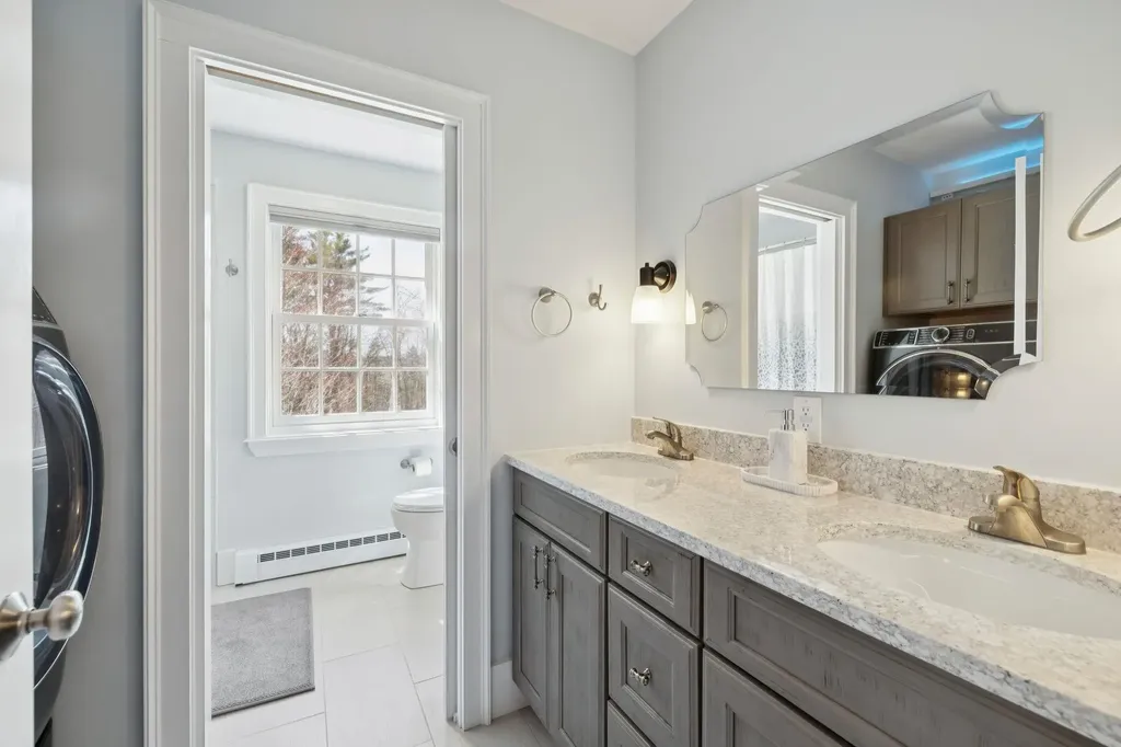 43 Woodland Trace New London NH 03257