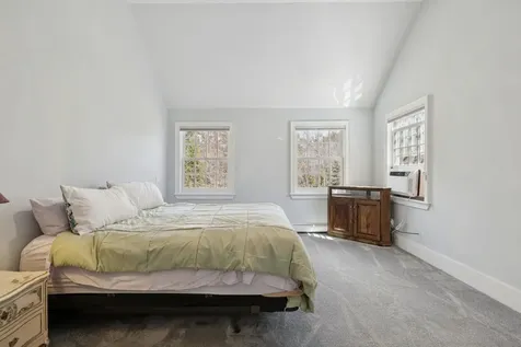 43 Woodland Trace New London NH 03257